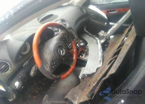 2009 Mercedes-Benz Sl 550 from USA, damaged, VIN WDBSK71FX9F152276